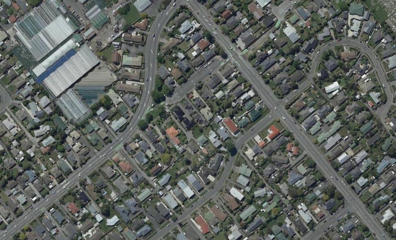 2/14 Strauss Place, Somerfield, Christchurch - Carousel 1