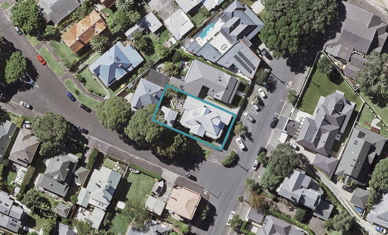 29 Cheltenham Road, Devonport, Auckland - Carousel 1