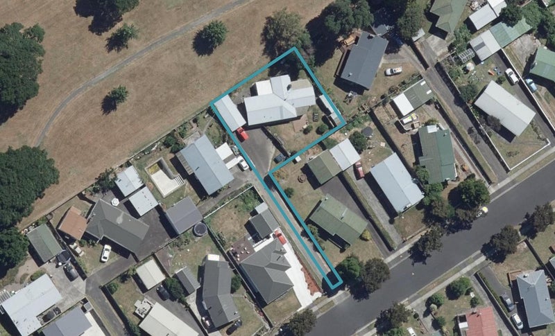 28 Rosalind Street, Deanwell, Hamilton - Carousel 1