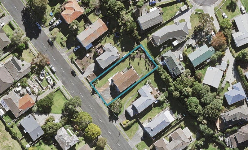 12 Athenic Avenue, Lynfield, Auckland - Carousel 1