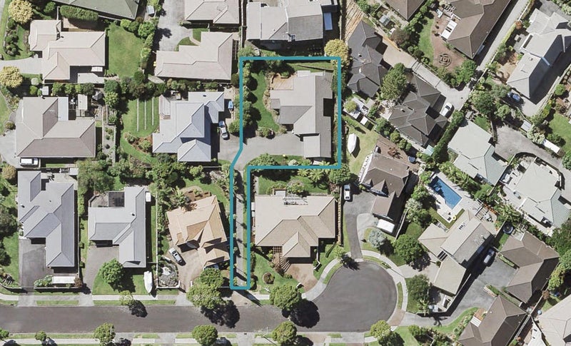 10 Sligo Place, Somerville, Manukau - Carousel 1