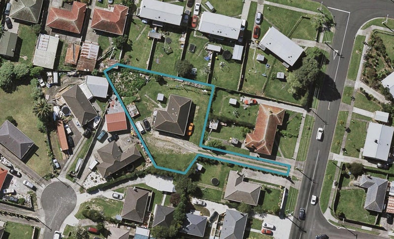 96 Hills Road, Otara, Auckland - Carousel 1