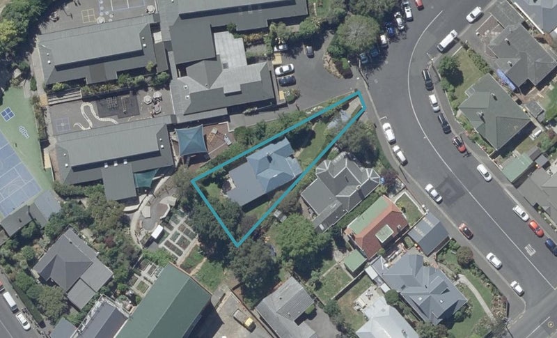 7 Passmore Crescent, Maori Hill, Dunedin - Carousel 1