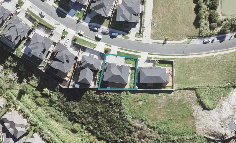 34 Travis View Drive, Fairview Heights, Auckland - Carousel 1