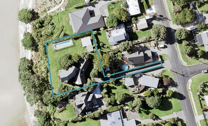 9A Puriri Road, Beachlands, Auckland - Carousel 1