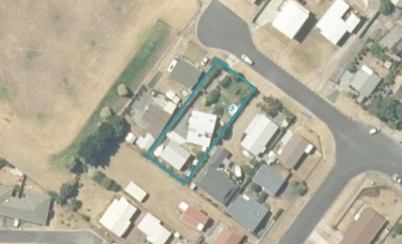 305 Lincoln Road, Whangamata - Carousel 1