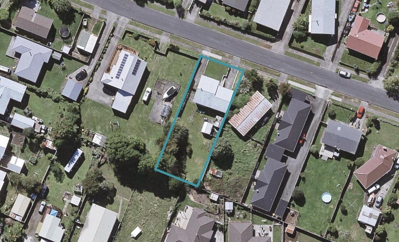 11 Karaka Street, Inglewood, Inglewood - Carousel 1