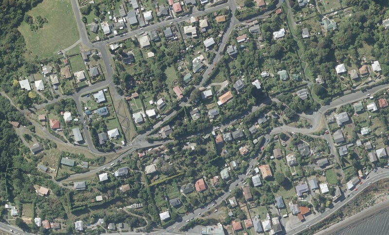 36 Adderley Terrace, Ravensbourne, Dunedin - Carousel 1