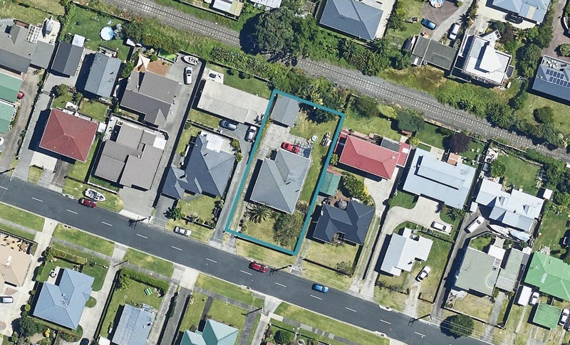 43 Ngatai Road, Otumoetai, Tauranga - Carousel 1