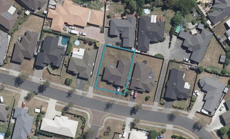 13 Holford Place, Huntington, Hamilton - Carousel 1