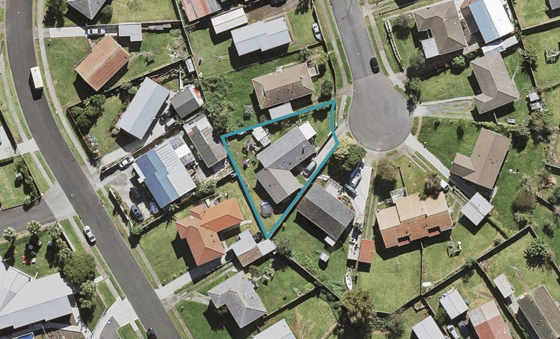 9 Chine Place, Favona, Auckland - Carousel 1
