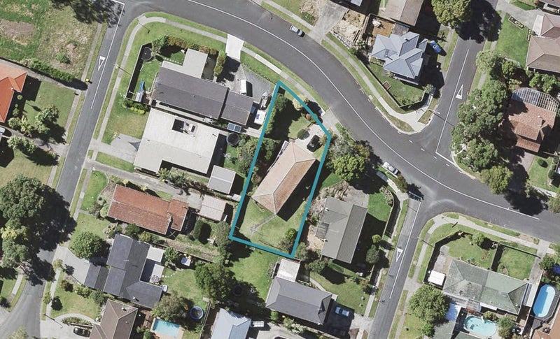 7 Kurnell Drive, Botany Downs, Auckland - Carousel 1