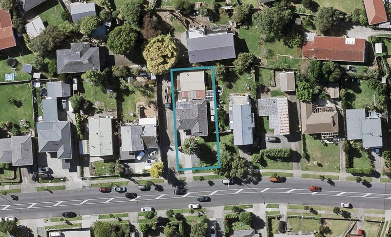 100 Reeves Road, Pakuranga Heights, Auckland - Carousel 1
