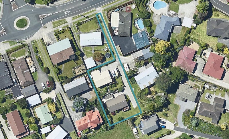 196B Cambridge Road, Bethlehem, Tauranga - Carousel 1