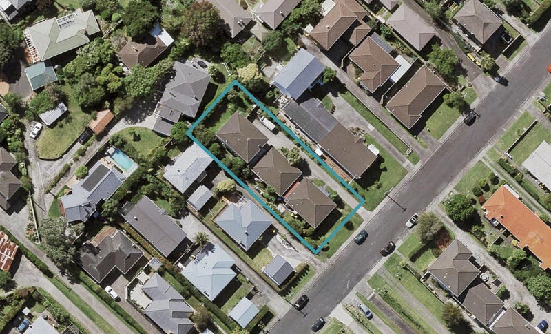 3/5 Gordon Avenue, Forrest Hill, Auckland - Carousel 1