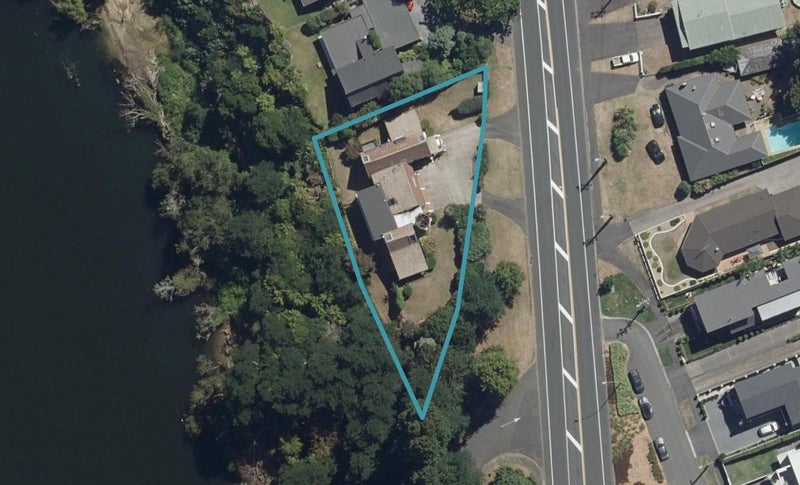 913 River Road, Queenwood, Hamilton - Carousel 1