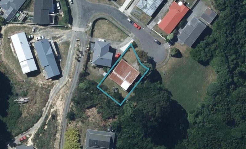 4 Gillies Place, Ranui, Porirua - Carousel 1