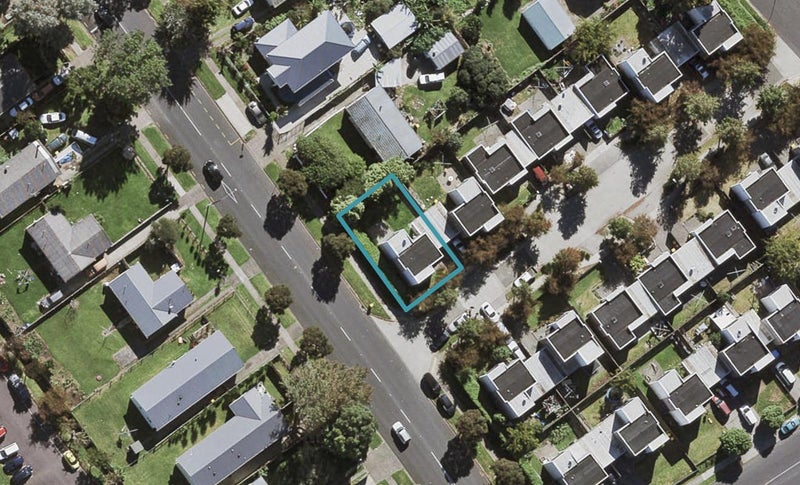 32 Bader Drive, MANGERE, AUCKLAND - Carousel 1