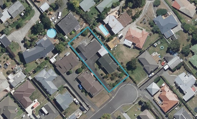 2A Bolmuir Road, Forest Lake, Hamilton - Carousel 1
