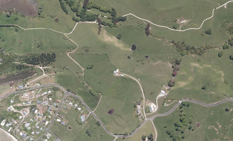 1066 Whakapirau Road, Maungaturoto - Carousel 1