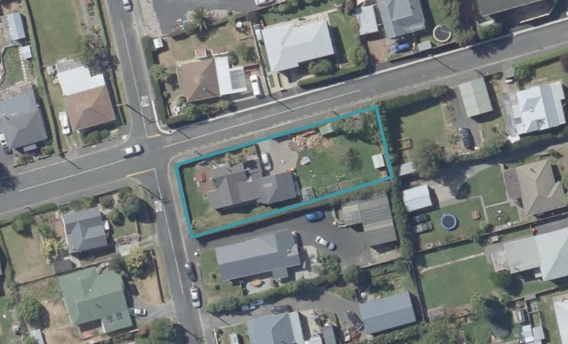 13 Teignmouth Street, Abbotsford, Dunedin - Carousel 1
