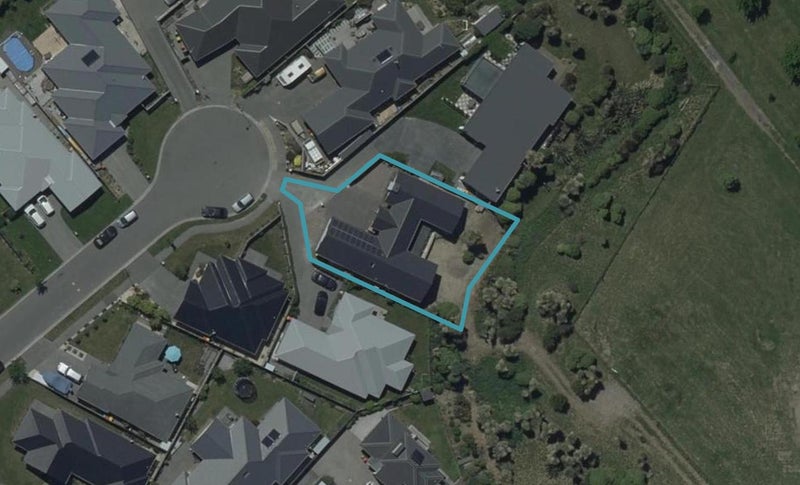 10 Constance Place, Aidanfield, Christchurch - Carousel 1