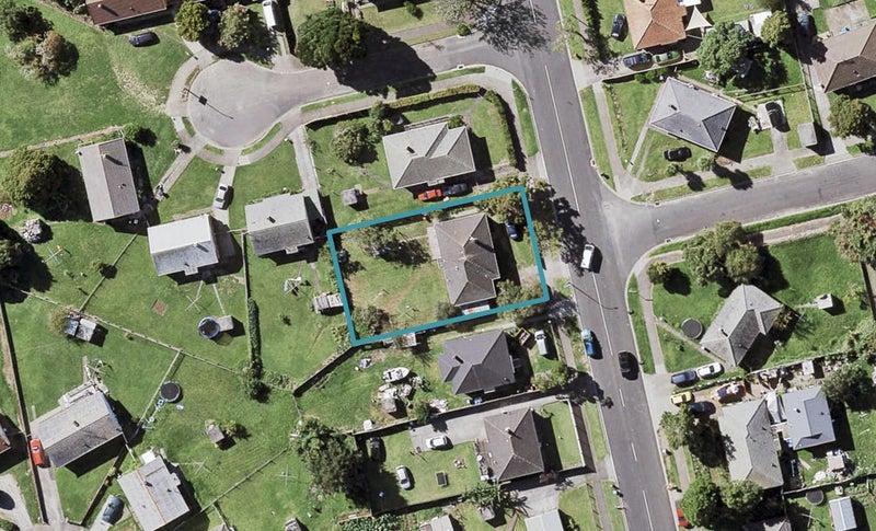 85 Farringdon Street, Glen Innes, Auckland - Carousel 1