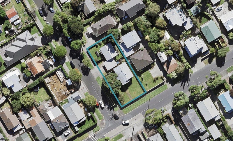 247 Meola Road, Point Chevalier, Auckland - Carousel 1