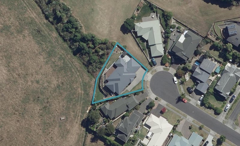 33 Friesian Place, Grandview Heights, Hamilton - Carousel 1