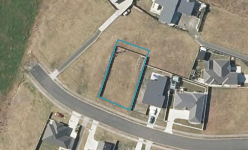 8 Story Street, Foxton Beach, Foxton - Carousel 1