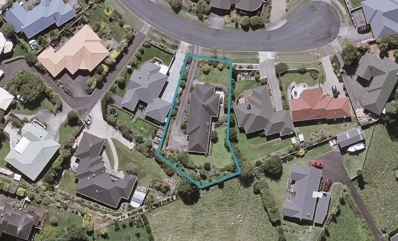 22 Ashmore Drive, Frankleigh Park, New Plymouth - Carousel 1