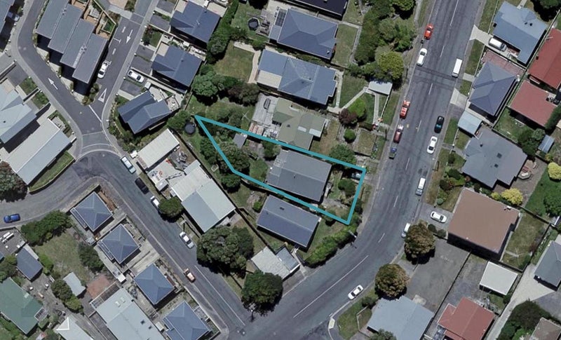 85 Tauhinu Road, Miramar, Wellington - Carousel 1
