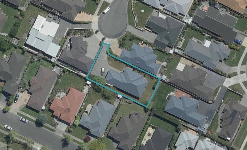 17 Oratia Grove, Northwood, Christchurch - Carousel 1