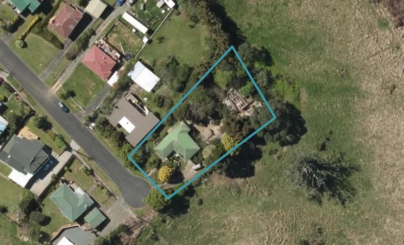 11 Manuka Place, Raumanga, Whangarei - Carousel 1