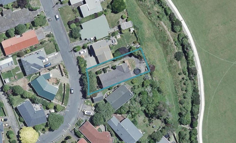 14 Khouri Avenue, Karori, Wellington - Carousel 1