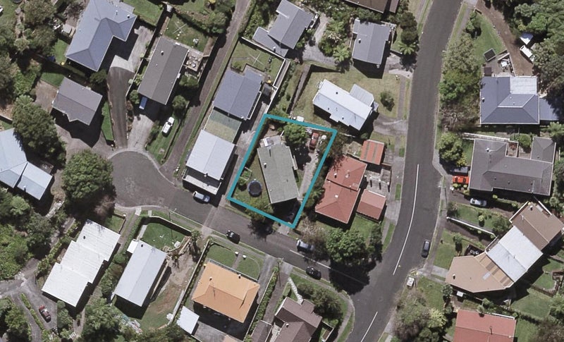 4 Fairview Place, Westown, New Plymouth - Carousel 1