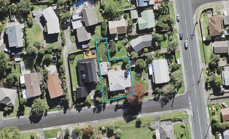 3 Rosecamp Road, Beach Haven, Auckland - Carousel 1