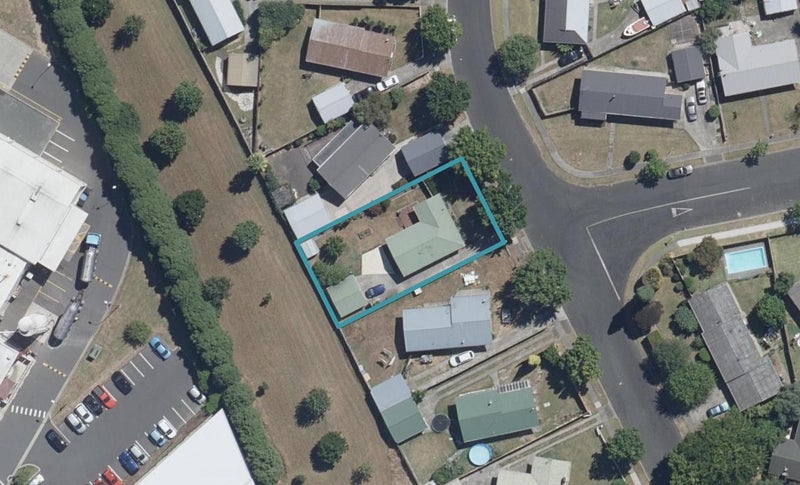 85 Oakfield Crescent, Pukete, Hamilton - Carousel 1