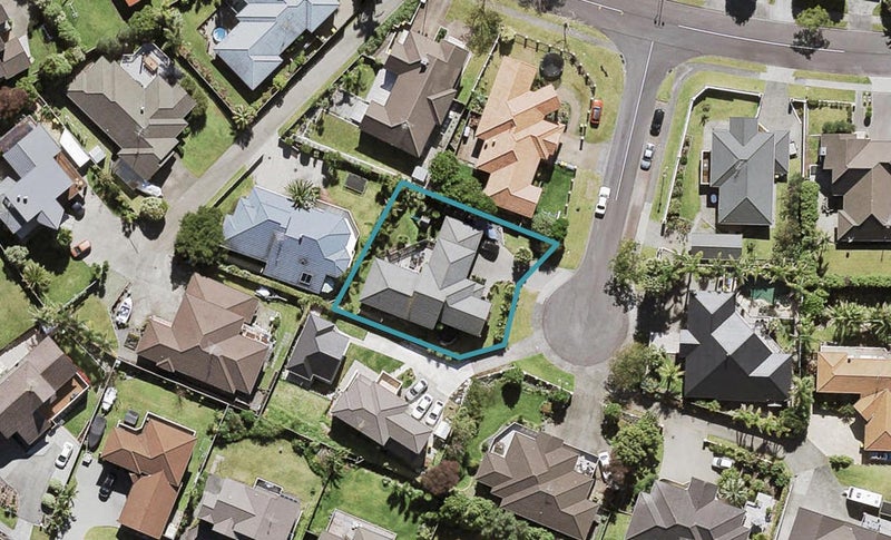 3 Francesca Place, West Harbour, Auckland - Carousel 1