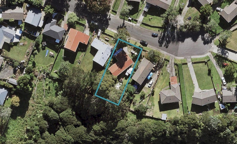10 Hanui Place, Massey, Auckland - Carousel 1