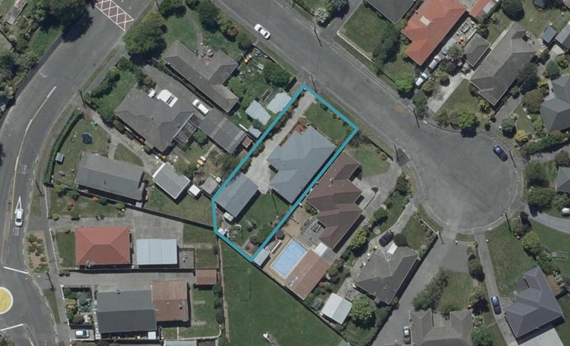 8 Boys Place, Shirley, Christchurch - Carousel 1