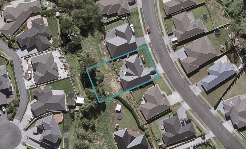 35 Magnolia Drive, Westown, New Plymouth - Carousel 1