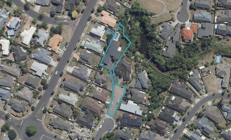11 Jaemont Court, Huntington, Hamilton - Carousel 1
