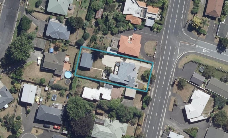 13 Hillcrest Road, Hillcrest, Hamilton - Carousel 1