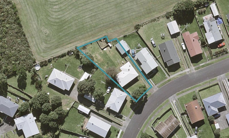 50 Marama Crescent, Spotswood, New Plymouth - Carousel 1