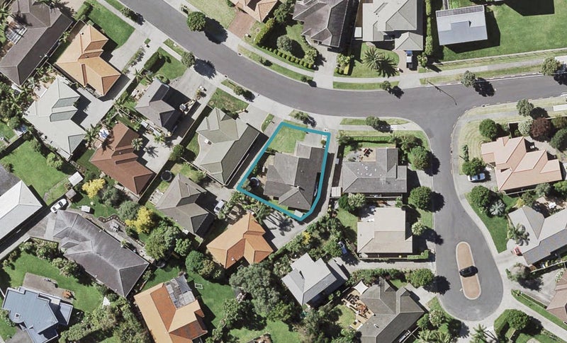 24 Stellamaris Way, Northpark, Auckland - Carousel 1