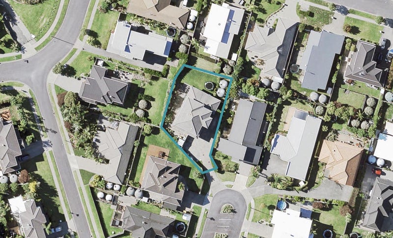 8 Harbourside Court, Beachlands, Auckland - Carousel 1