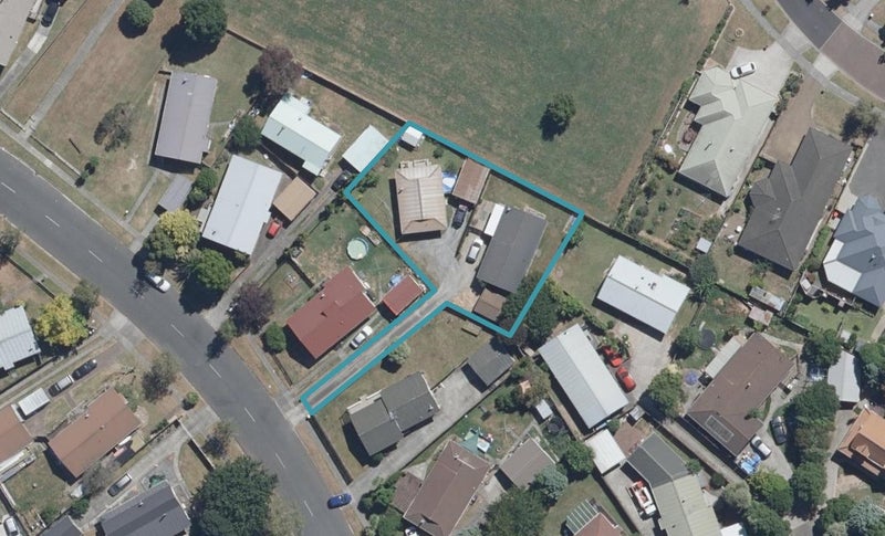 20A Garland Drive, St Andrews, Hamilton - Carousel 1
