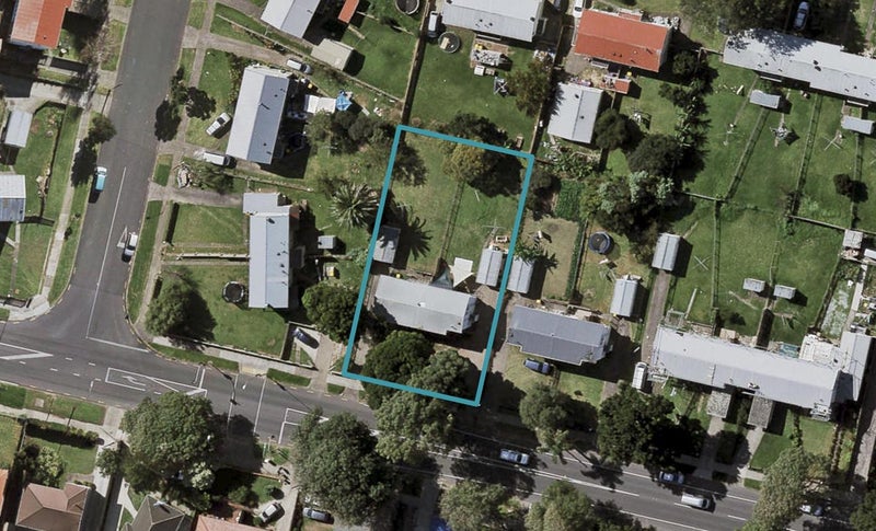 76 Bairds Road, Ōtara, Auckland - Carousel 1