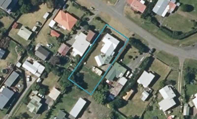 22 Roore Street, Foxton Beach, Foxton - Carousel 1
